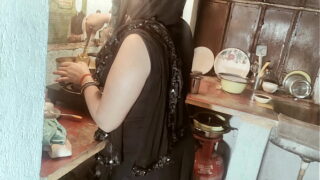 Marathi Bhabhi Amazing Fuck to Her Husband Friend In Kitchen